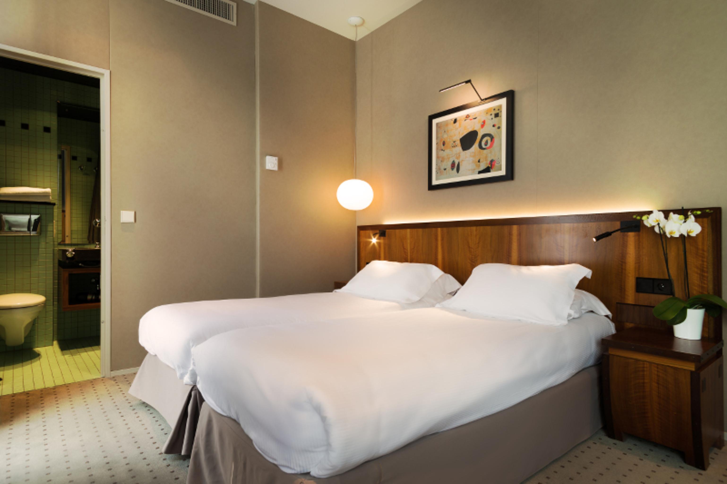 Châteaudun Opéra Hotel 3*