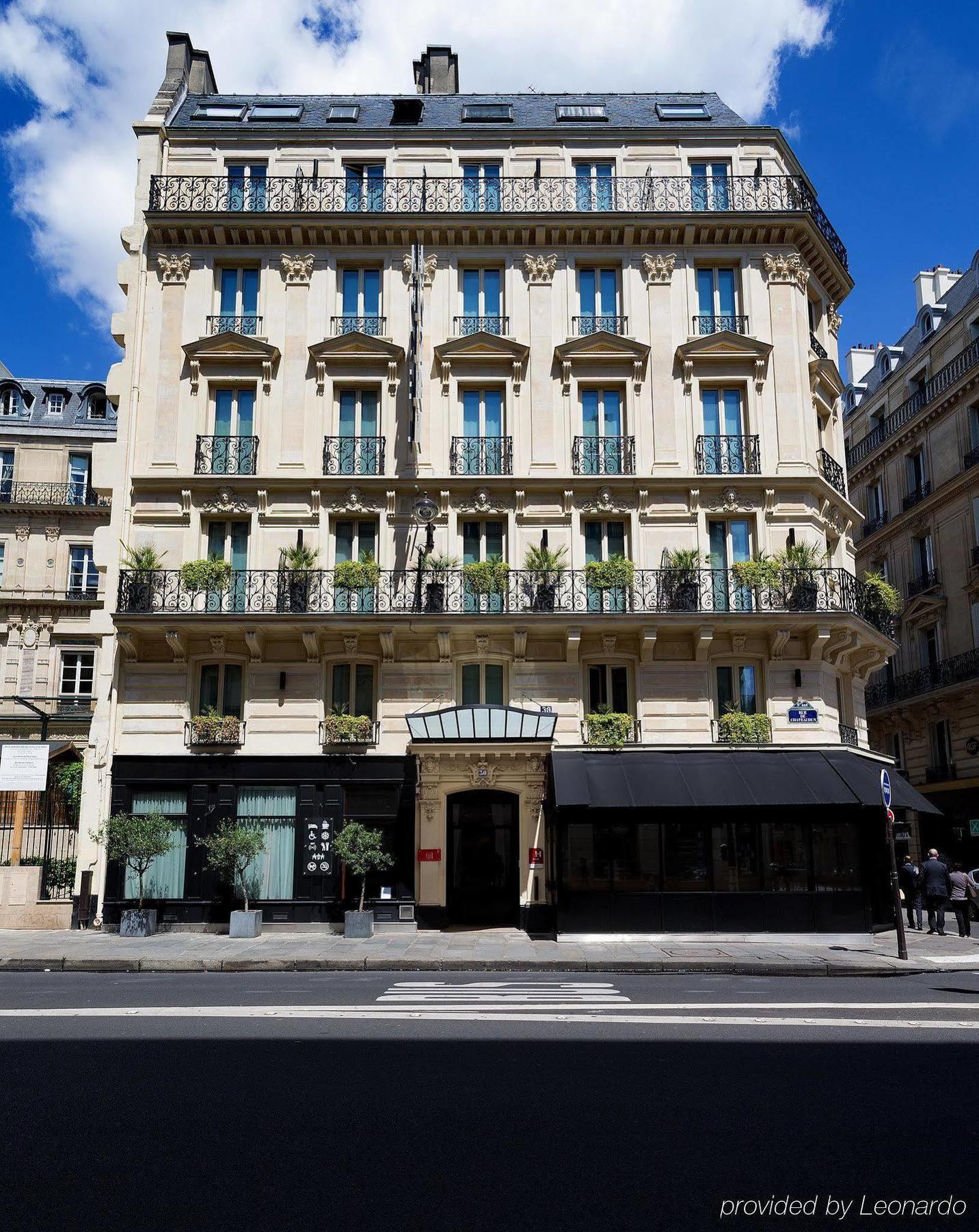 Châteaudun Opéra 3*